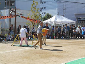 Volunteers at a sports event held at Tsubomi Nursery School