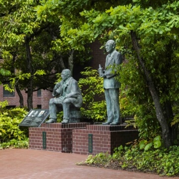 Statue of Shinjiro Torii